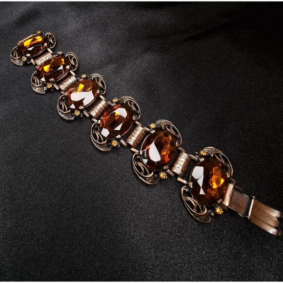 Vintage Czech Glass Amber Rhinestone Bracelet With Ornate Brass Setting & Floral - Picture 5 of 6